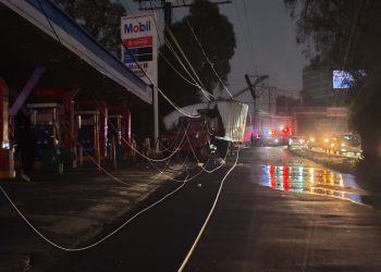 Accidente en Lomas Verdes: tráiler choca y causa caos vial en Naucalpan